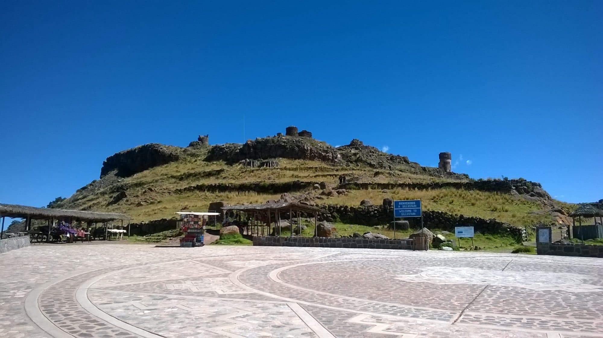 Necrópolis de Sillustani